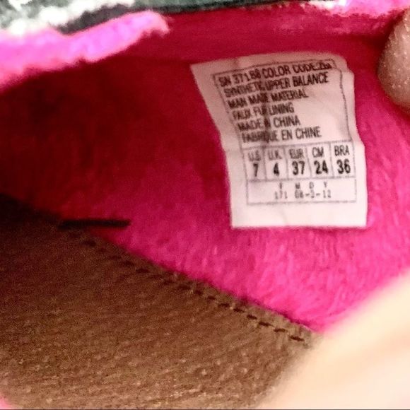 EUC Bobs Zebra Print Plush Pink Inside!  WOW! - Picture 11 of 12